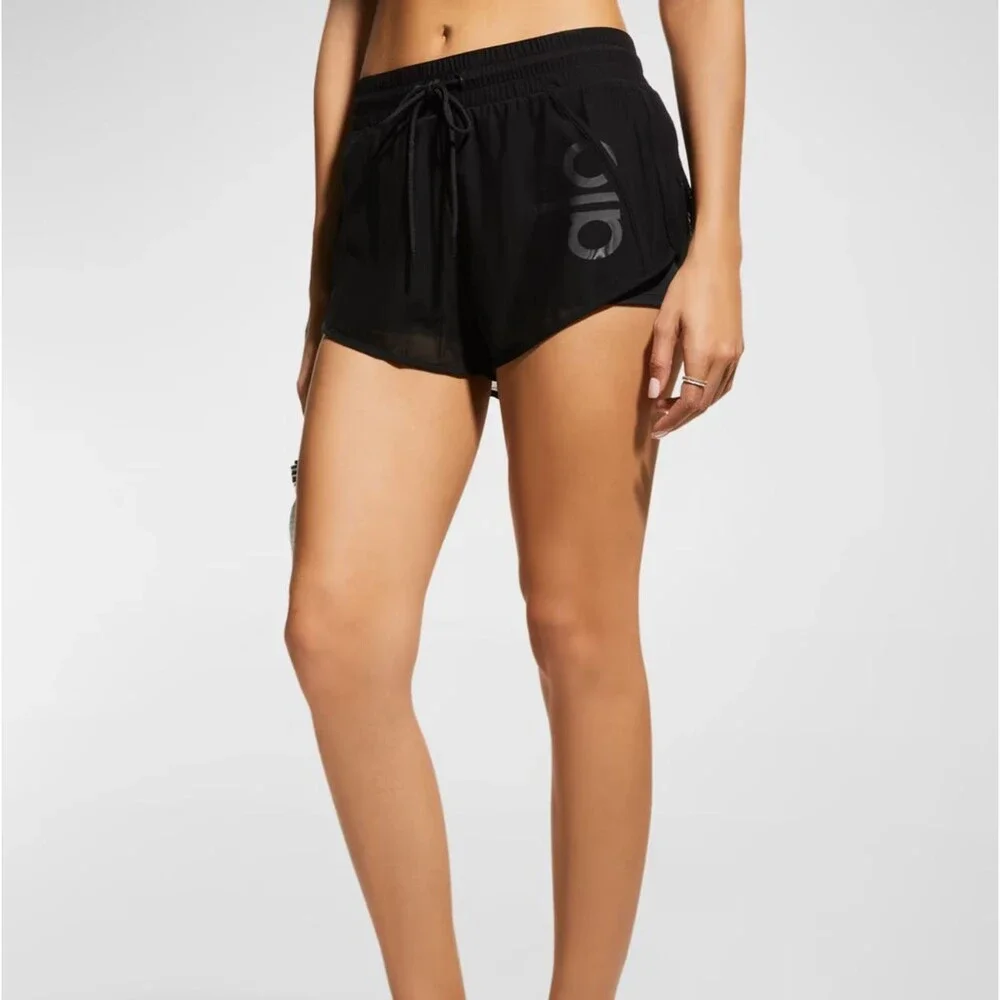 Alo Yoga Ambience Mesh Overlay Shorts XXS